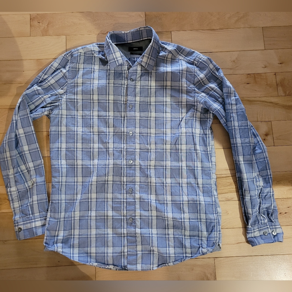 Boss by Hugo Boss men's size large slim fit button up shirt